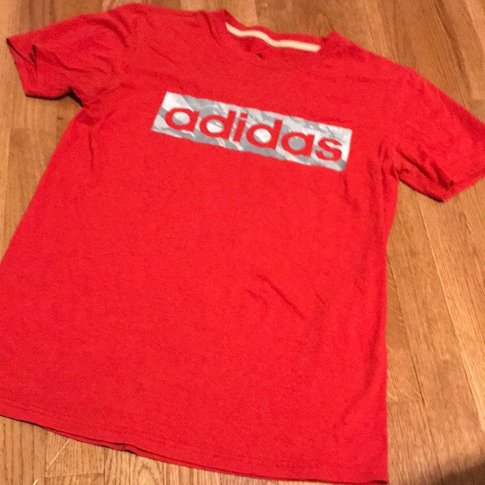 Adidas t-shirt
